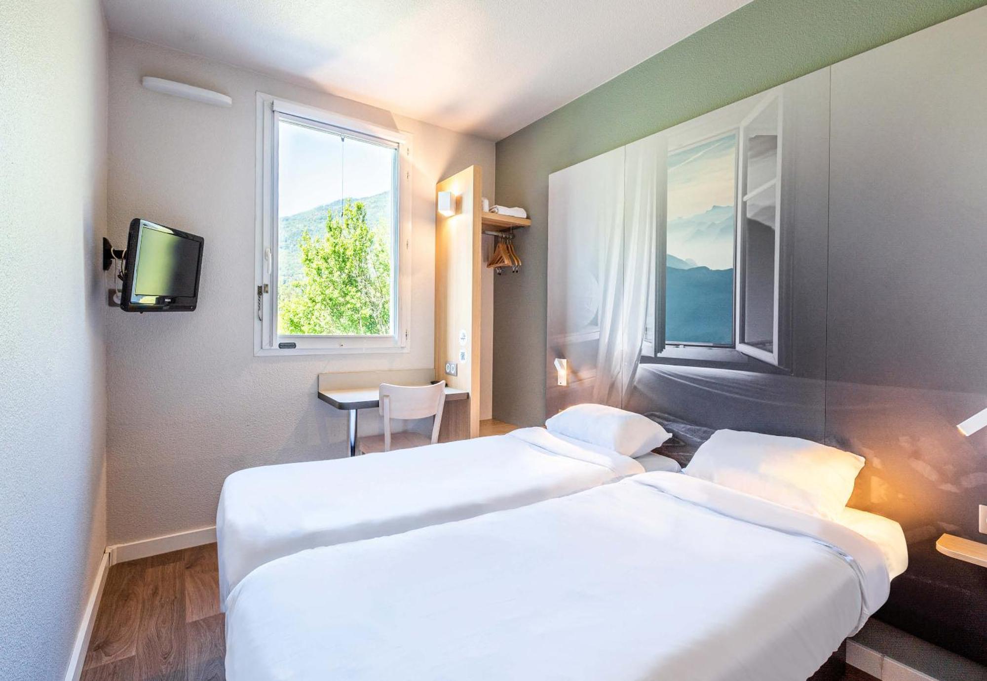 B&B Hotel Saint Jean De Maurienne Sainte-Marie-de-Cuines Екстер'єр фото